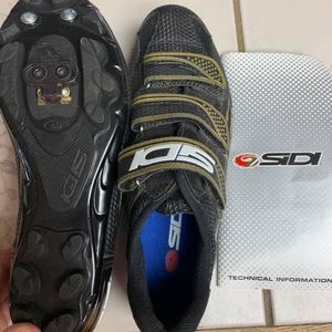 Sidi cycling shoes size W 40 with clips